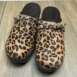 Lands End, Cheetah/Leopard Print Clogs, Size 9, New Condition